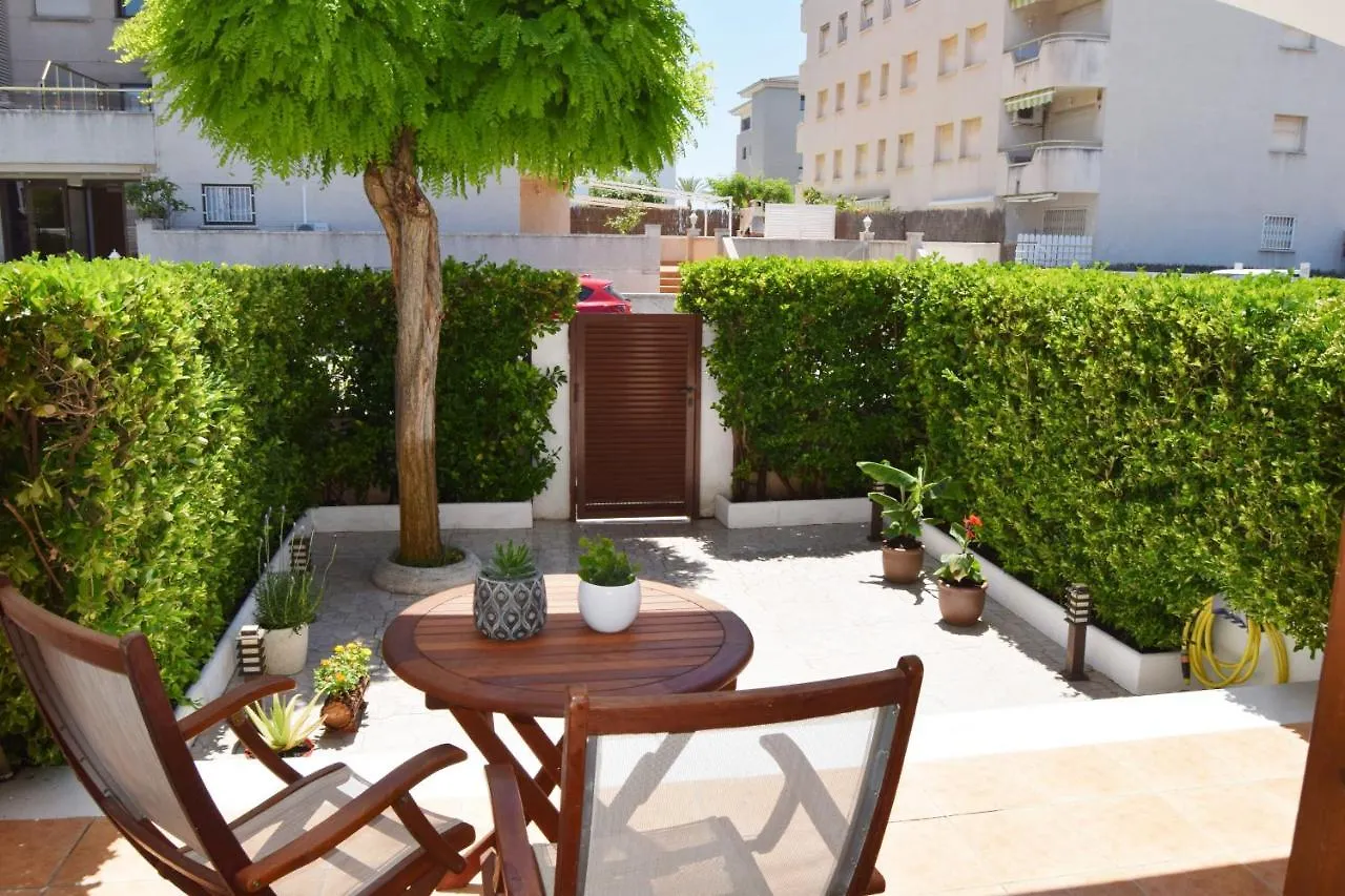Casa Adosada 50M De La Playa Calafell . Wifi Gratis Holiday home