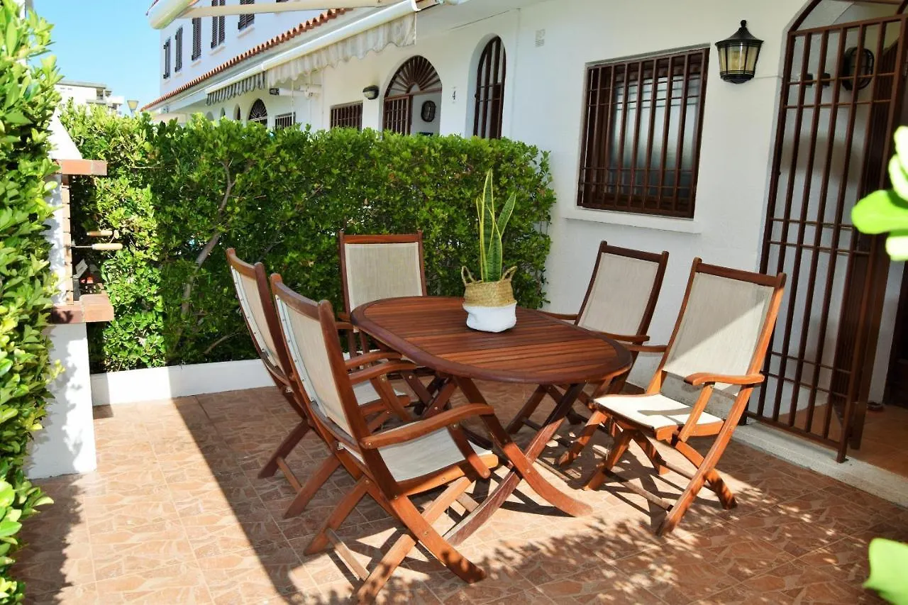 Holiday home Casa Adosada 50M De La Playa Calafell . Wifi Gratis