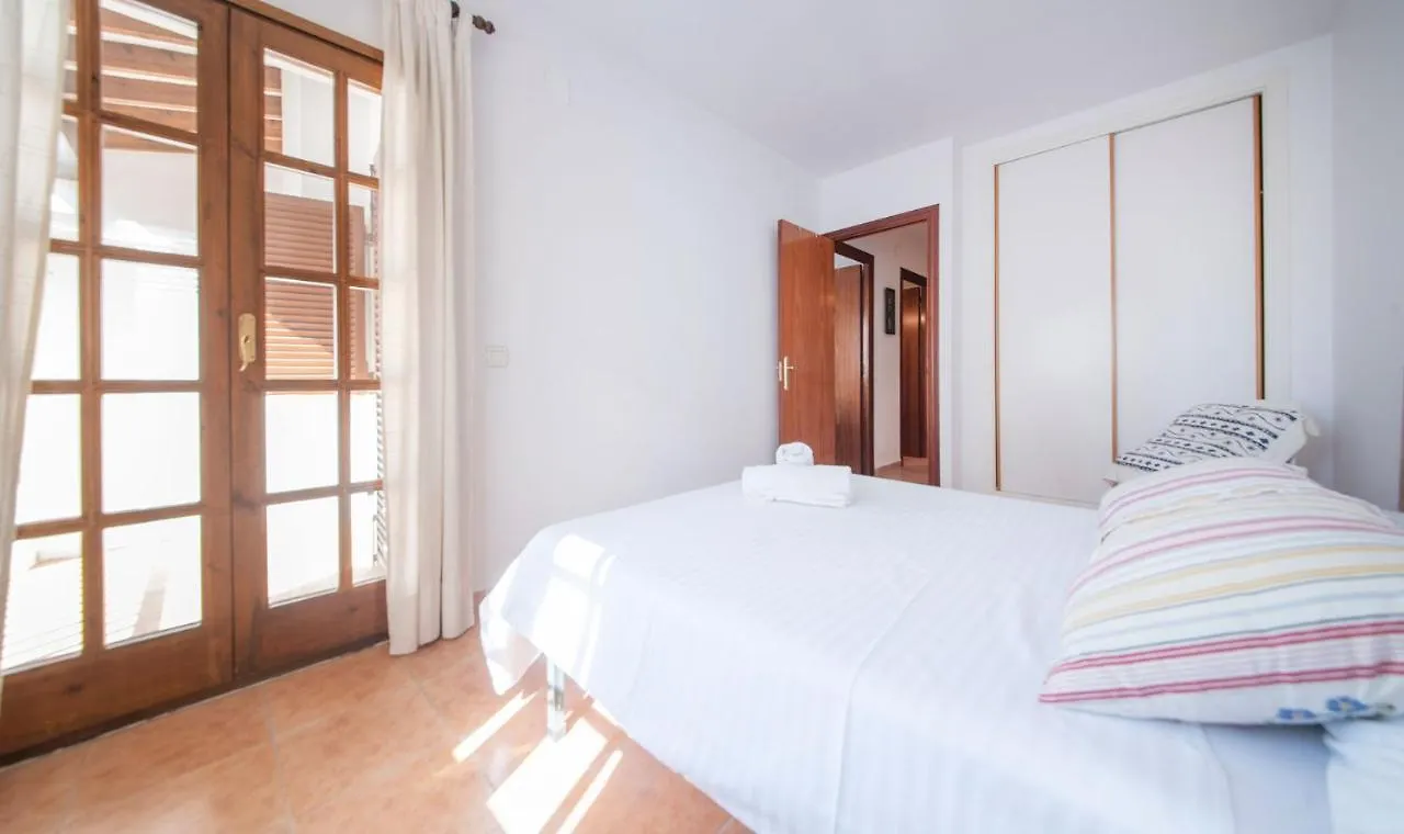 Casa Adosada 50M De La Playa Calafell . Wifi Gratis Holiday home