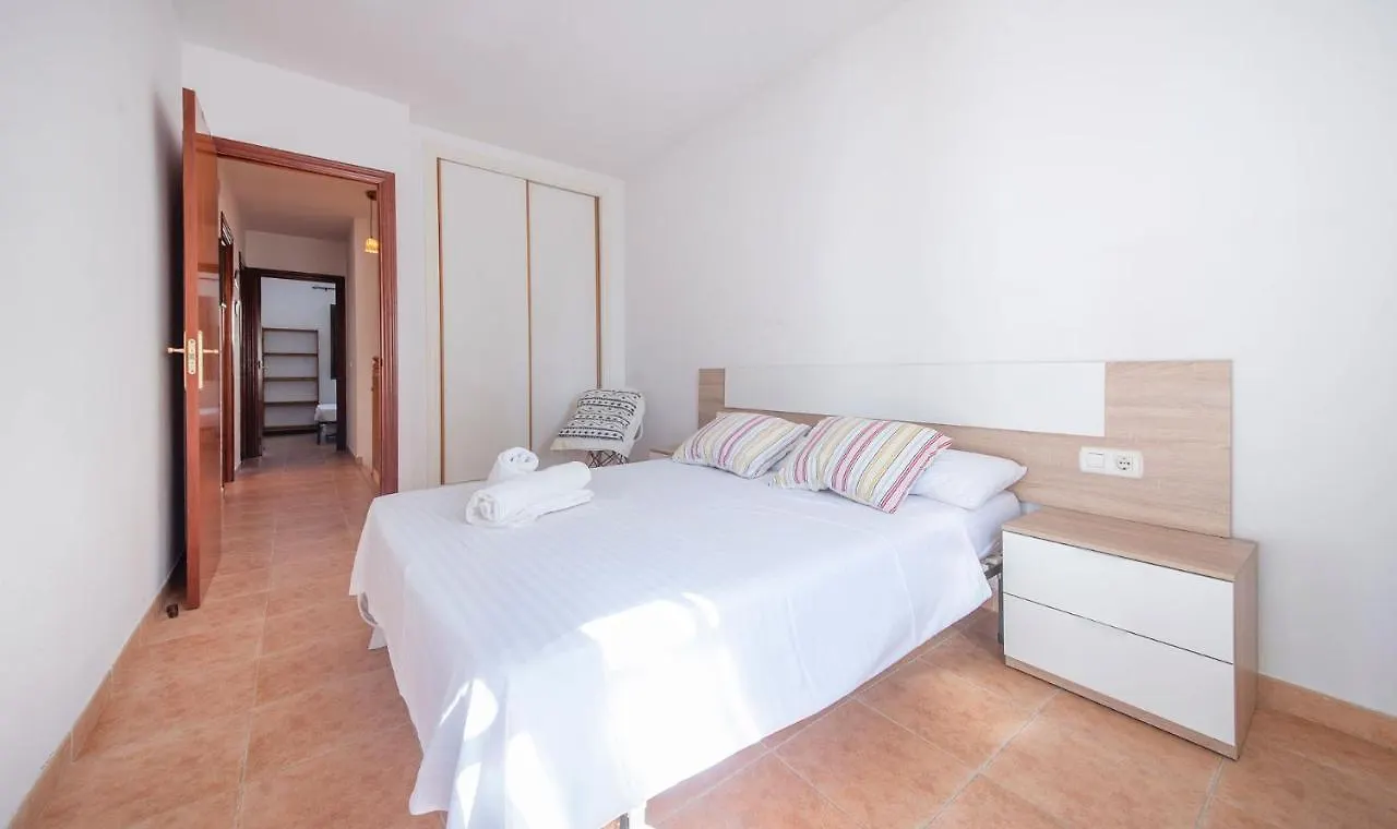 Casa Adosada 50M De La Playa Calafell . Wifi Gratis